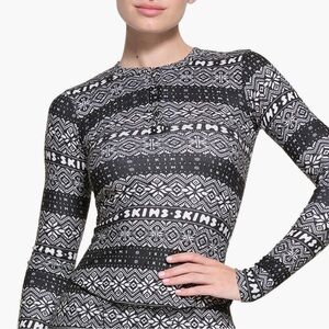 SKIMS LOGO PLUSH POINTELLE LONG SLEEVE HENLEY in ONYX FAIR ISLE sz. L